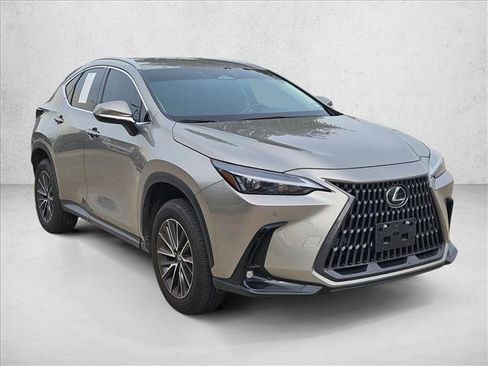 Used 2025 Lexus NX 250 FWD image 3