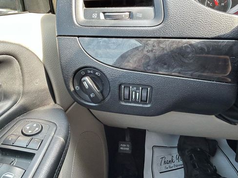 Used 2012 Dodge Grand Caravan Crew w/ Crew Value Pkg FWD image 24