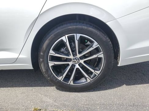 New 2026 Volkswagen Jetta Sport FWD image 7
