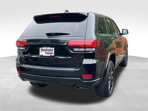 Used 2021 Jeep Grand Cherokee Laredo X AWD/4WD image 4