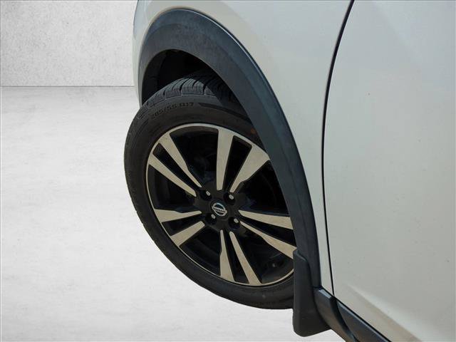 Used 2020 Nissan Kicks SR w/ SR Premium Package FWD image 10