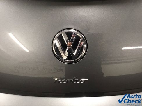 Used 2019 Volkswagen Beetle 2.0T S image 24