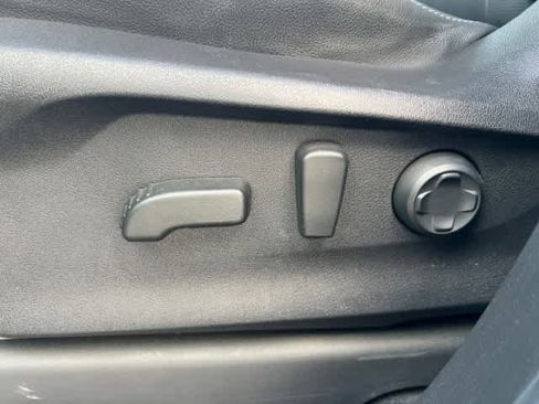 Used 2024 Subaru Ascent Limited w/ Technology Package image 15