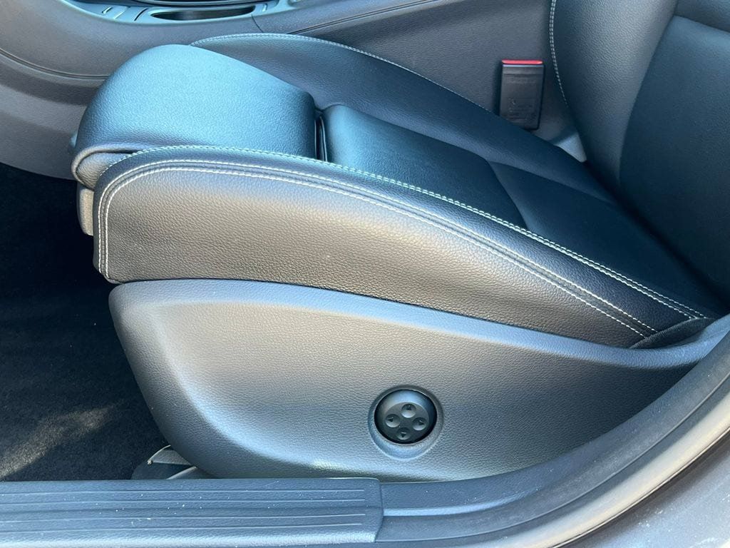 Used 2018 Mercedes-Benz CLA 250 4MATIC image 11