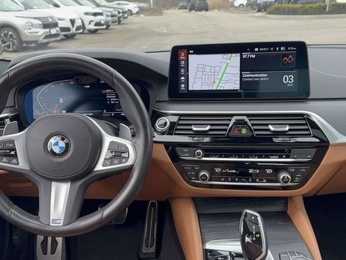 Used 2023 BMW 540i xDrive w/ M Sport Package image 10
