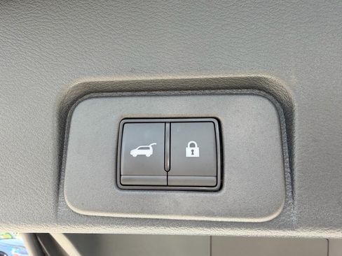 Used 2026 Nissan Rogue Platinum w/ Platinum Premium Package AWD/4WD image 16
