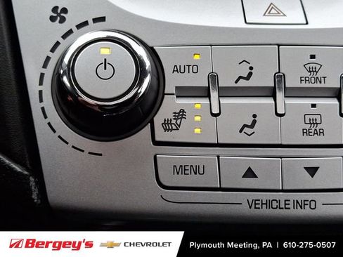 Used 2017 Chevrolet Equinox LT image 24