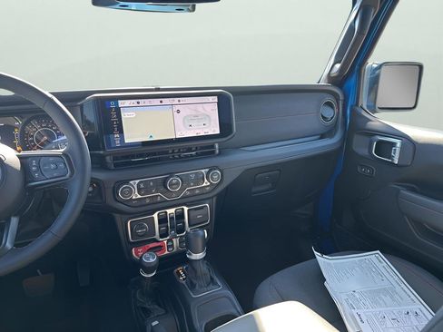 New 2026 Jeep Wrangler Unlimited Rubicon w/ Safety Group image 24