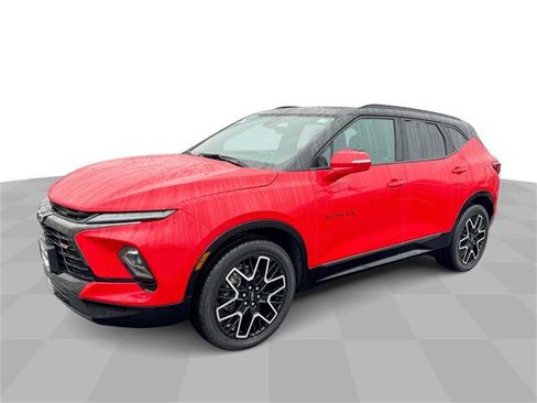 Certified 2024 Chevrolet Blazer RS w/ Driver Confidence II Package image 1