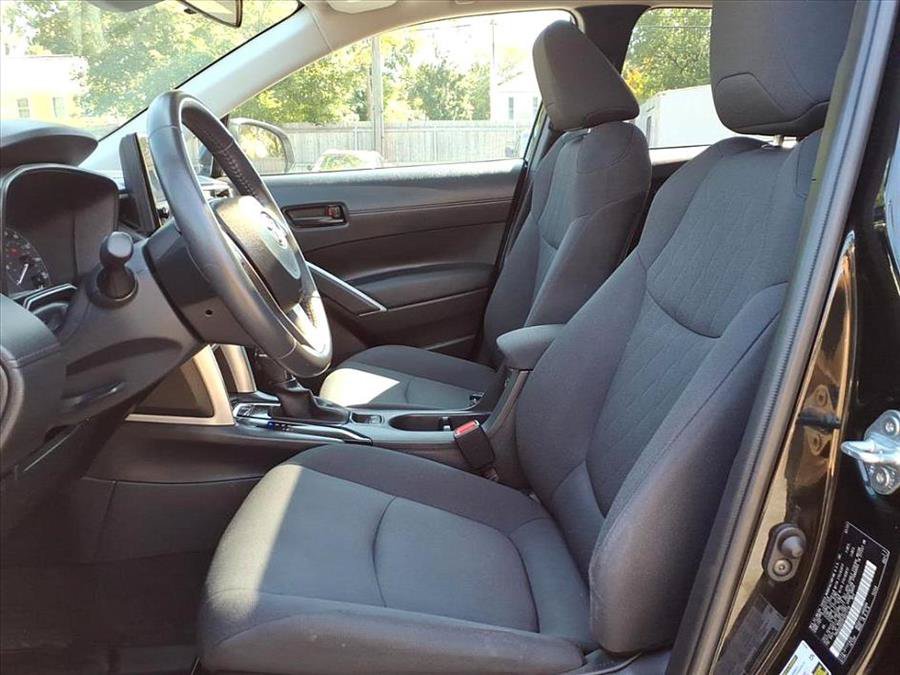 Used 2023 Toyota Corolla Cross LE w/ Moonroof Package AWD/4WD image 19