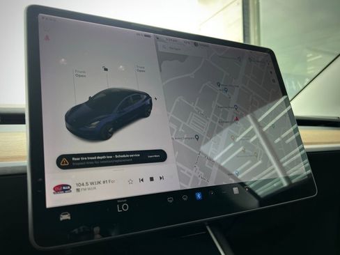 Used 2018 Tesla Model 3 Long Range image 39