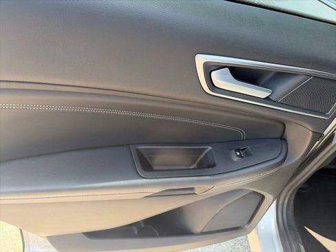 Used 2024 Ford Edge Titanium AWD/4WD image 12