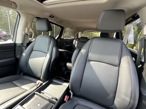 Used 2026 Honda Odyssey EX-L image 8