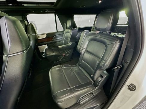 Certified 2023 Lincoln Navigator L Reserve AWD/4WD image 29