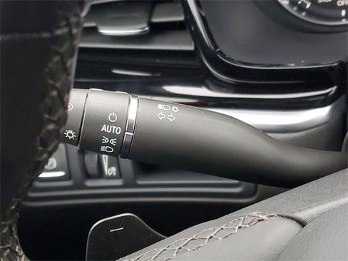 Certified 2023 Cadillac XT6 Luxury image 18