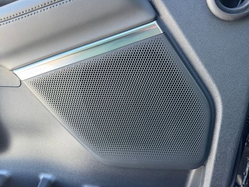 New 2026 Ford Expedition Active image 21