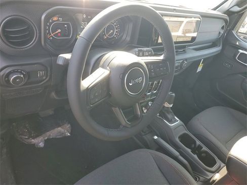 New 2026 Jeep Wrangler Unlimited Rubicon image 17