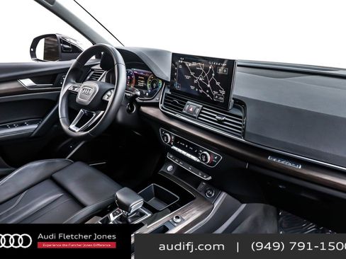 Used 2025 Audi Q5 2.0T Premium Plus w/ Premium Plus Package image 16