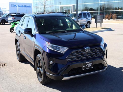 Used 2019 Toyota RAV4 XSE w/ XSE Weather Package image 2