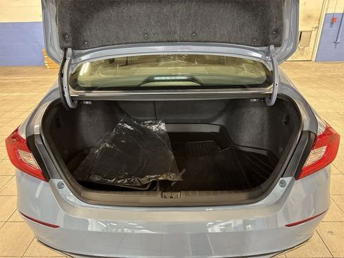 Used 2022 Honda Accord Sport image 11