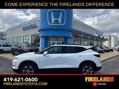 Used 2023 Chevrolet Blazer LT w/ Convenience Package FWD image 1