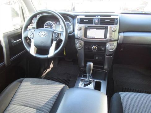 Used 2018 Toyota 4Runner SR5 RWD image 13