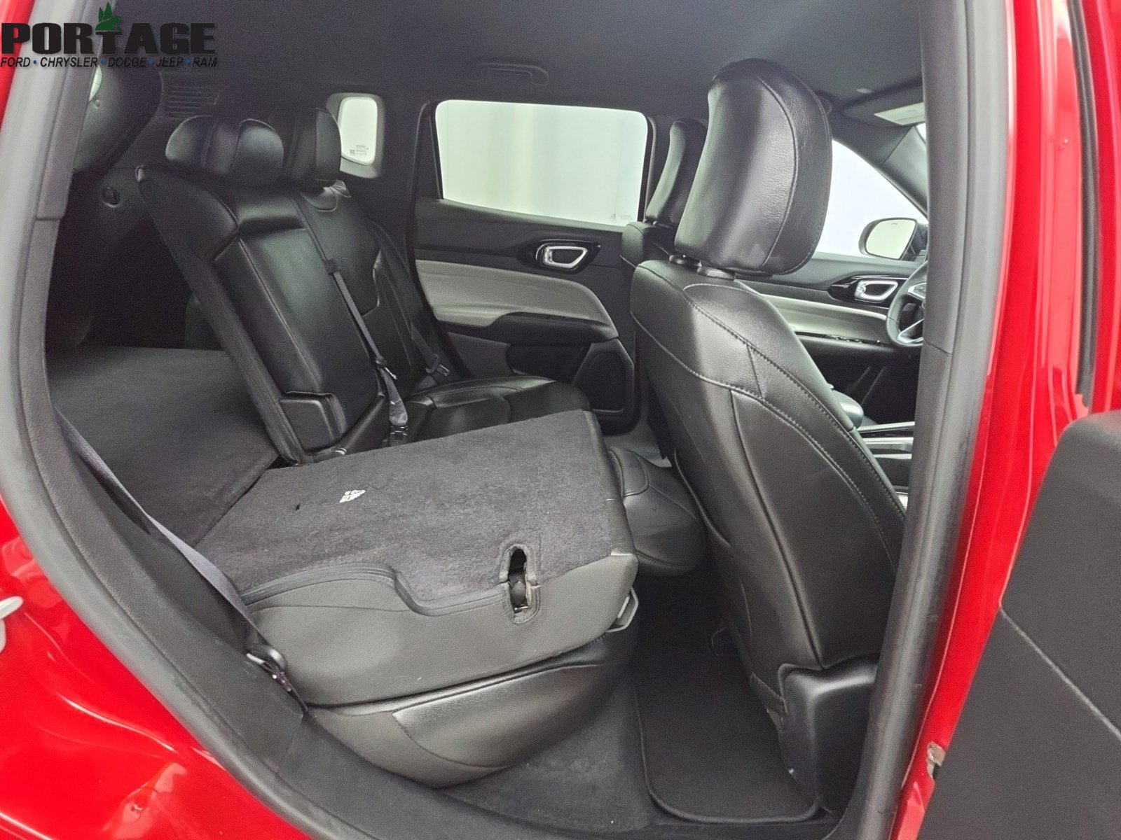 Used 2025 Jeep Compass Limited AWD/4WD image 36