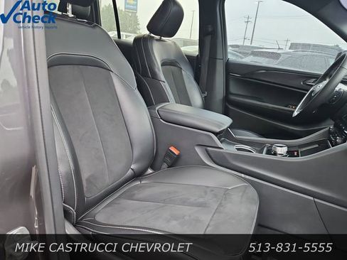 Used 2024 Jeep Grand Cherokee L Altitude AWD/4WD image 31