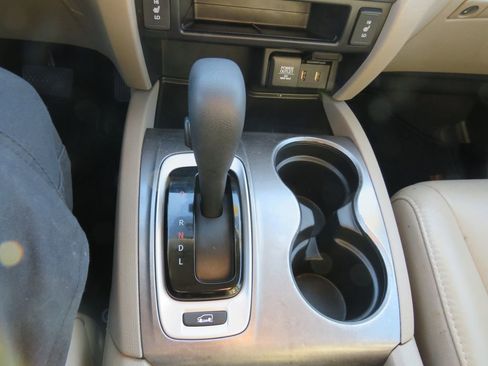 Used 2017 Honda Pilot EX-L image 19