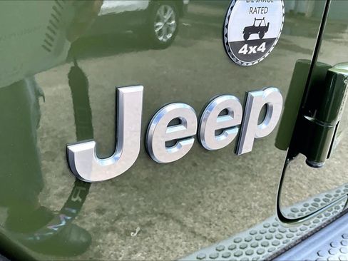 Used 2021 Jeep Wrangler Sport AWD/4WD image 31