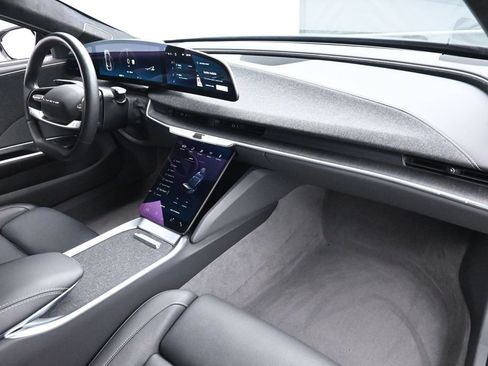 Used 2024 Lucid Air Touring AWD/4WD image 21