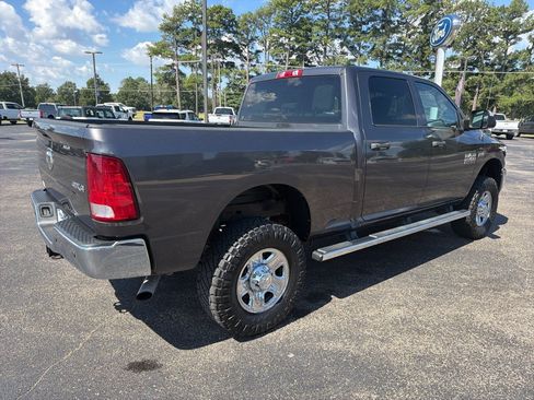 Used 2018 RAM 2500 Tradesman w/ Chrome Appearance Group AWD/4WD image 6