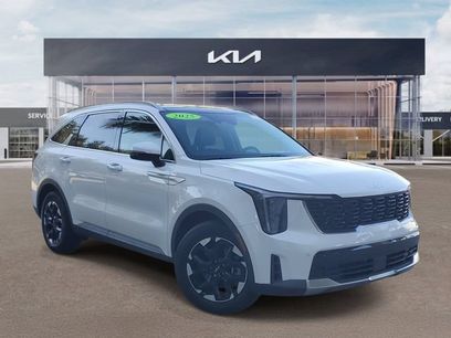 Used 2025 Kia Sorento S w/ Panoramic Sunroof Package