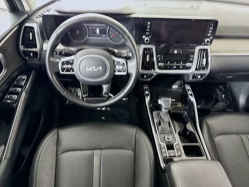 Used 2022 Kia Sorento SX AWD/4WD image 3