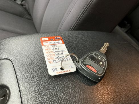 Used 2013 Jeep Wrangler Unlimited Sport image 7