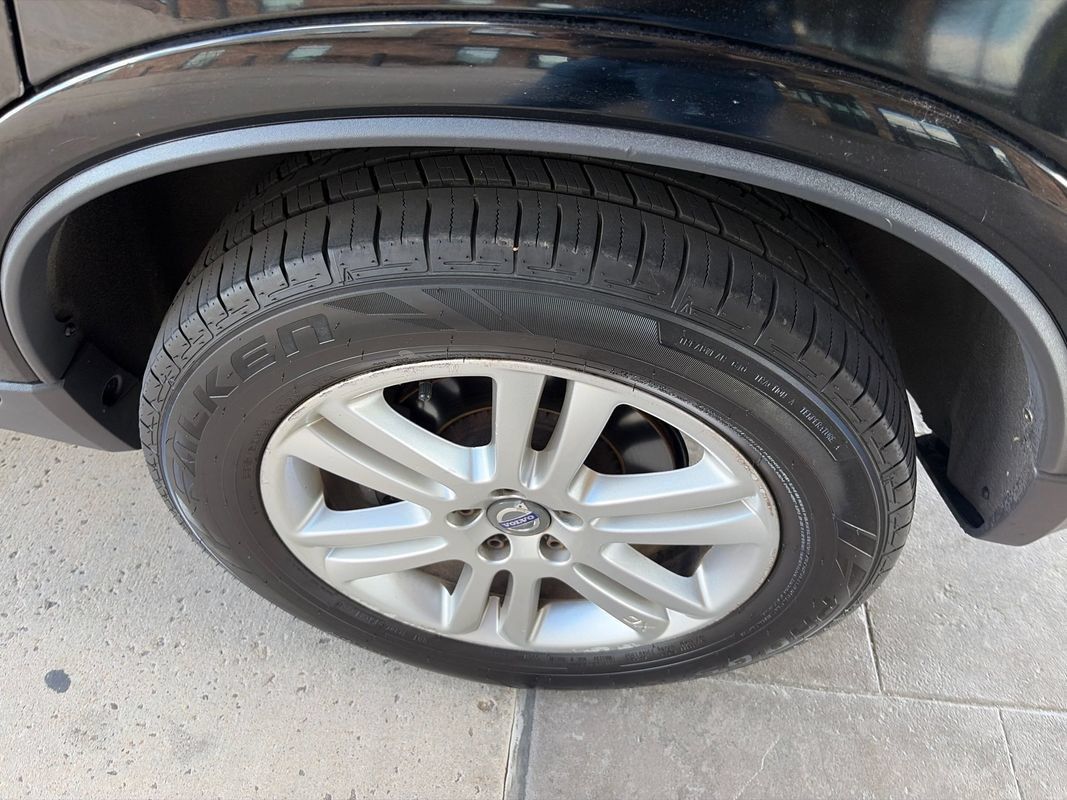 Used 2010 Volvo XC90 3.2 FWD image 23
