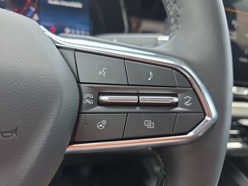 New 2026 Chevrolet Equinox LT w/ Convenience Package II FWD image 20