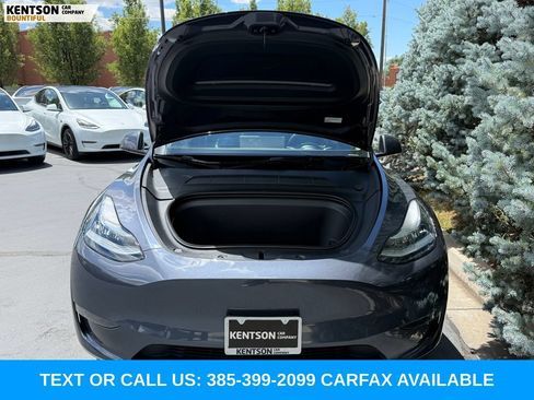 Used 2023 Tesla Model Y Long Range AWD/4WD image 31