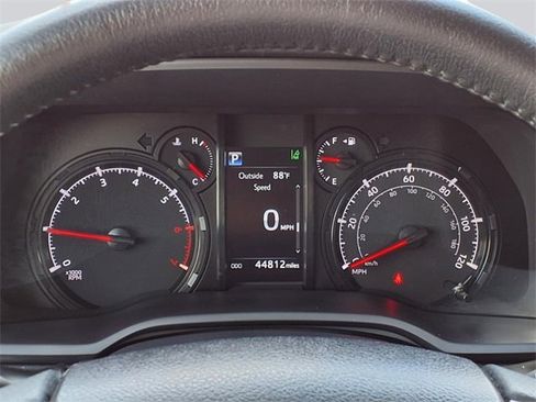 Used 2024 Toyota 4Runner SR5 image 32