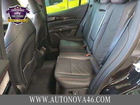 Used 2023 Maserati Grecale Modena AWD/4WD image 13