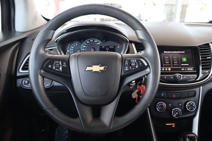 Used 2020 Chevrolet Trax LS w/ Tint and Cruise Package FWD image 17