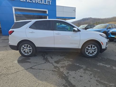 Used 2024 Chevrolet Equinox LT w/ LPO, Floor Liner Package image 3