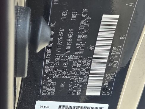 Used 2026 Toyota Sienna LE FWD image 13