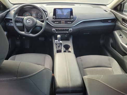 Certified 2025 Nissan Altima 2.5 S FWD image 13