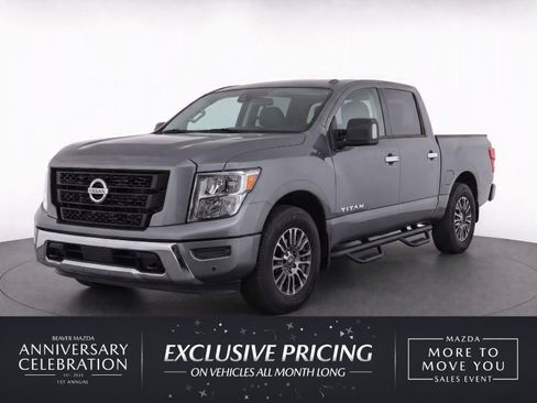 Used 2021 Nissan Titan SV w/ SV Convenience Package RWD image 1