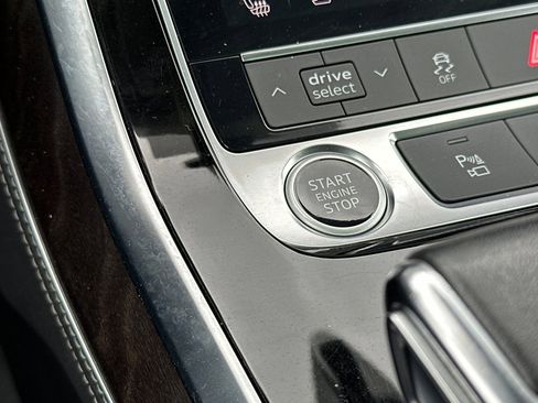 Used 2023 Audi Q8 Premium Plus w/ Premium Plus Package image 26