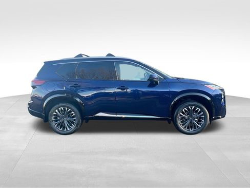New 2026 Nissan Rogue Platinum image 8
