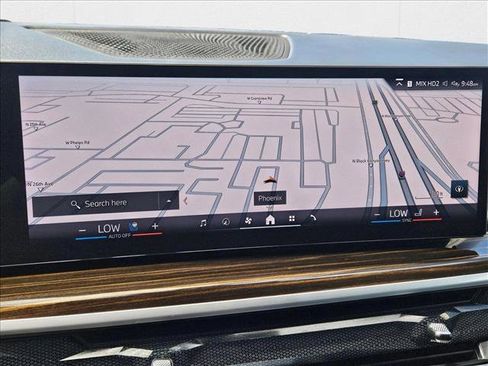 Used 2024 BMW X7 xDrive40i image 17