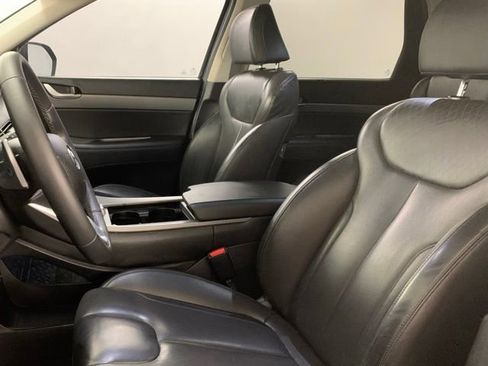 Used 2022 Hyundai Palisade SEL w/ Premium Package FWD image 12
