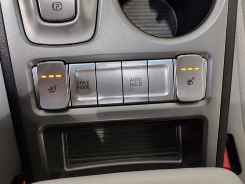 Certified 2022 Hyundai Kona SEL w/ Convenience Package image 24